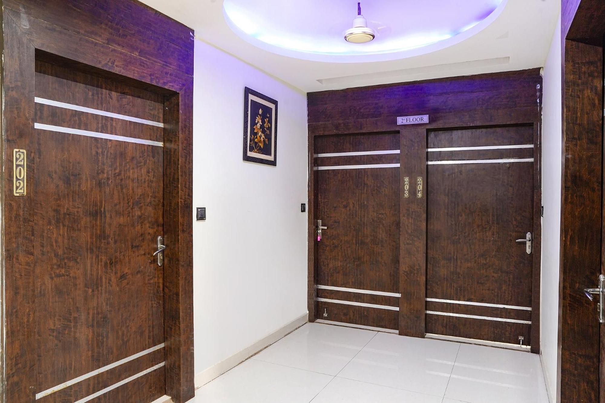 Fabhotel Jalsa Dlx Бопал Екстериор снимка
