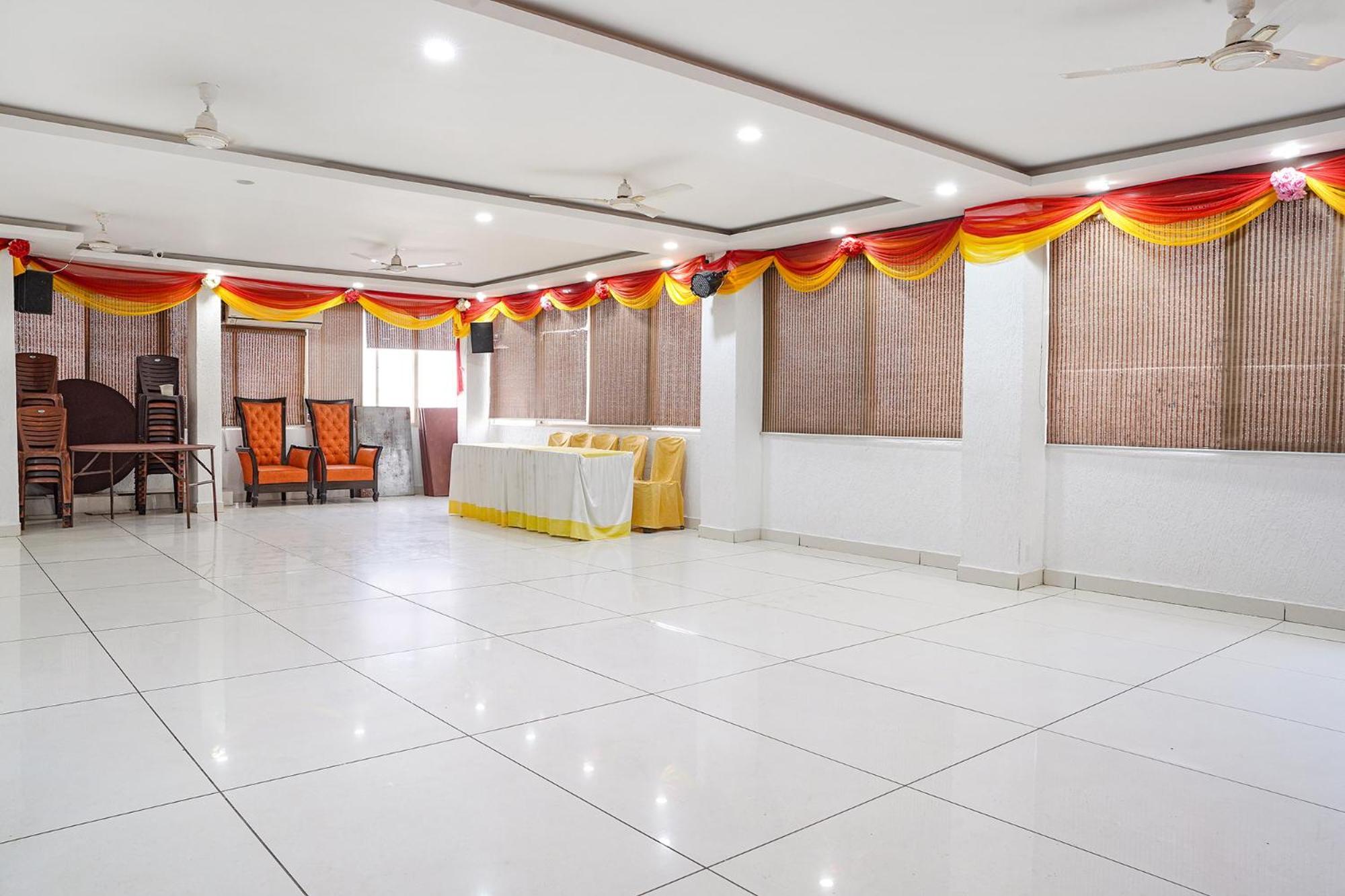 Fabhotel Jalsa Dlx Бопал Екстериор снимка